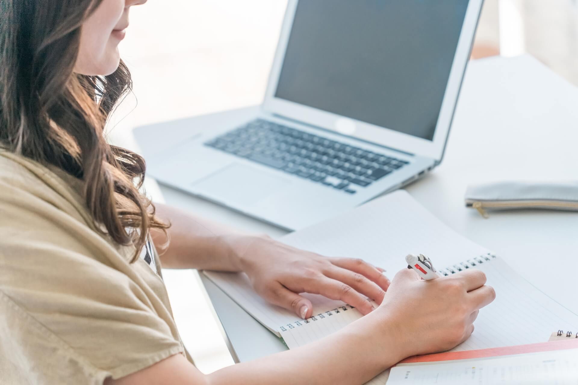 初心者が映像翻訳スクールで学んでおきたい内容